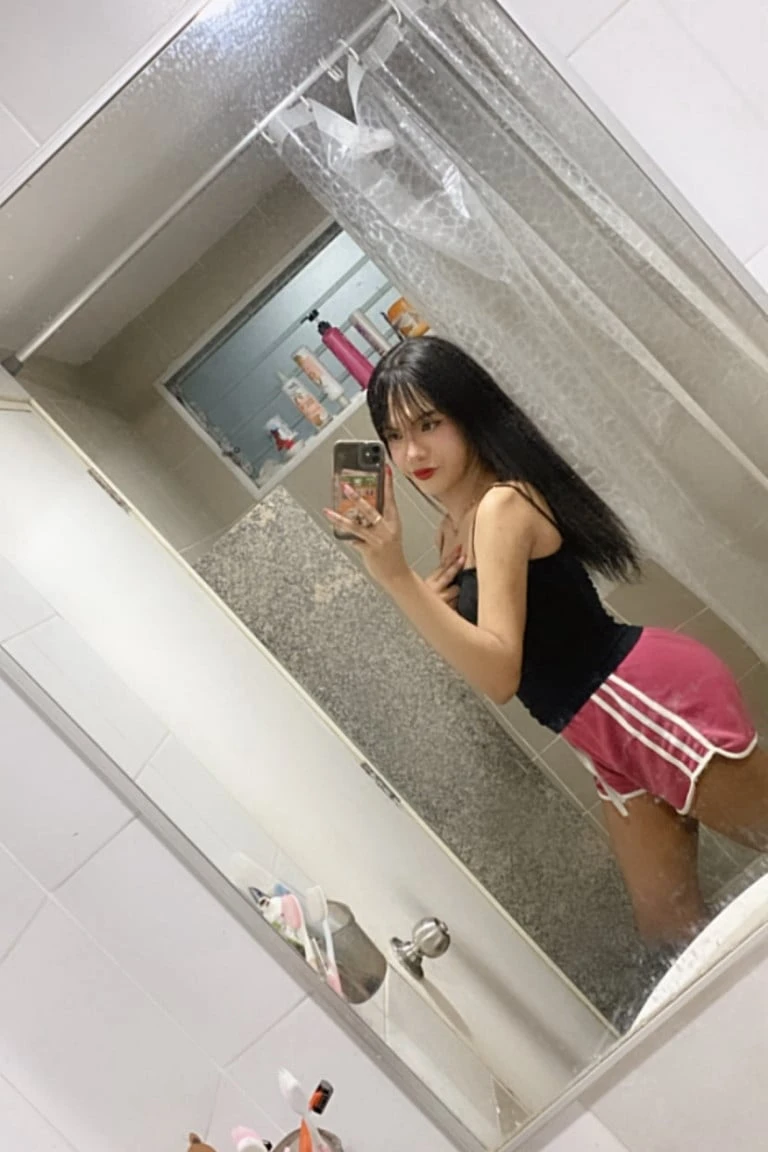 รุ้งรดา