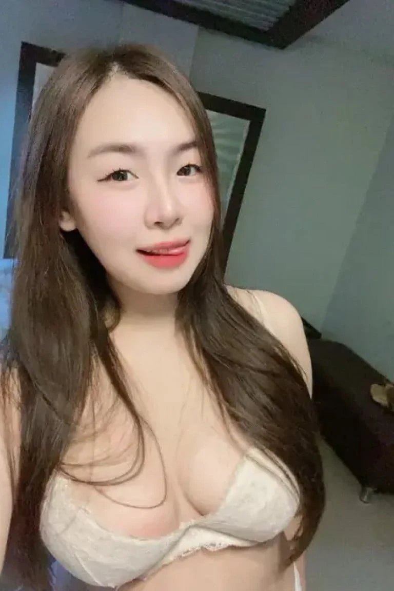 น้องเบลล่าสาวอวบ