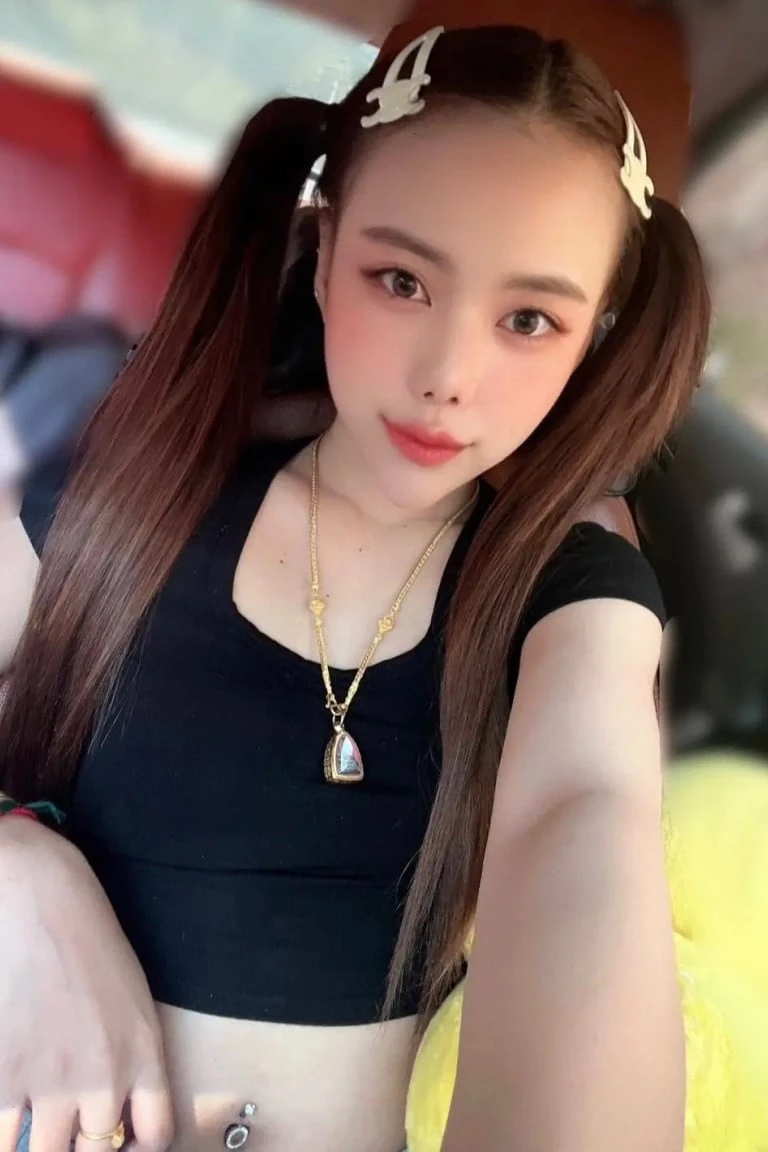 น้อง น้ำหวาน