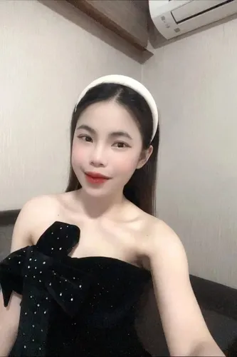 น้อง ลีน่า