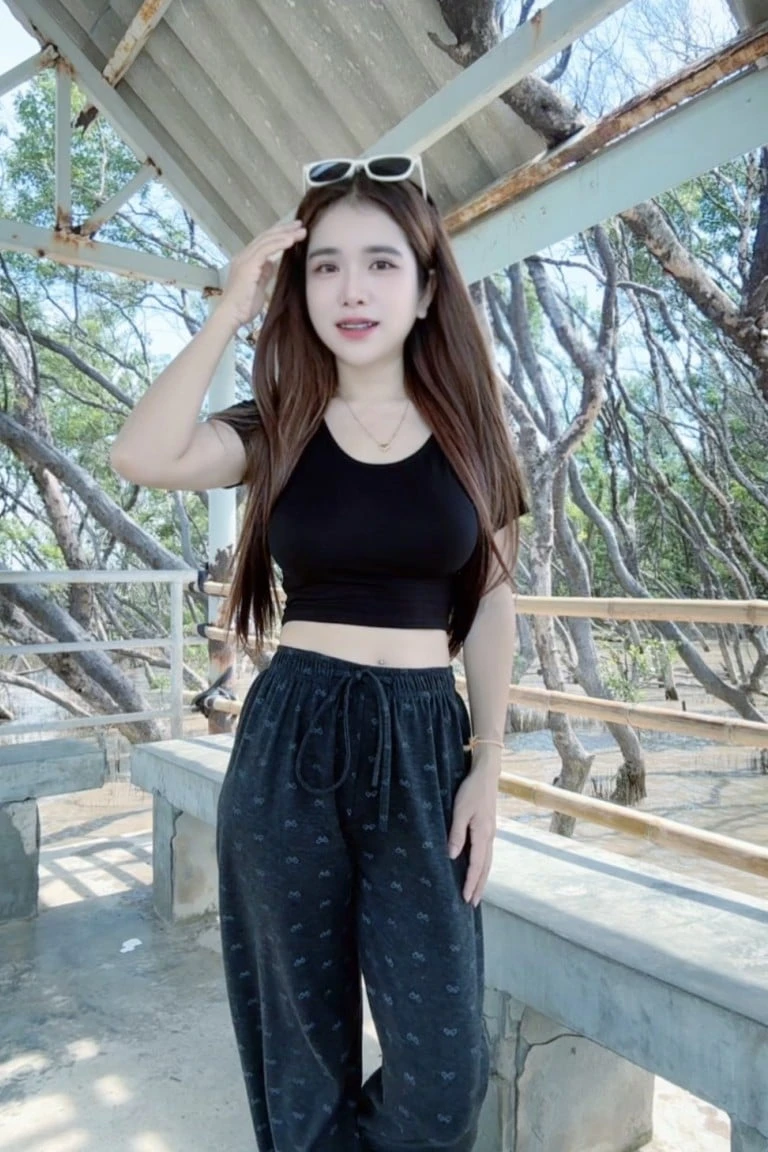 น้อง เนเน่