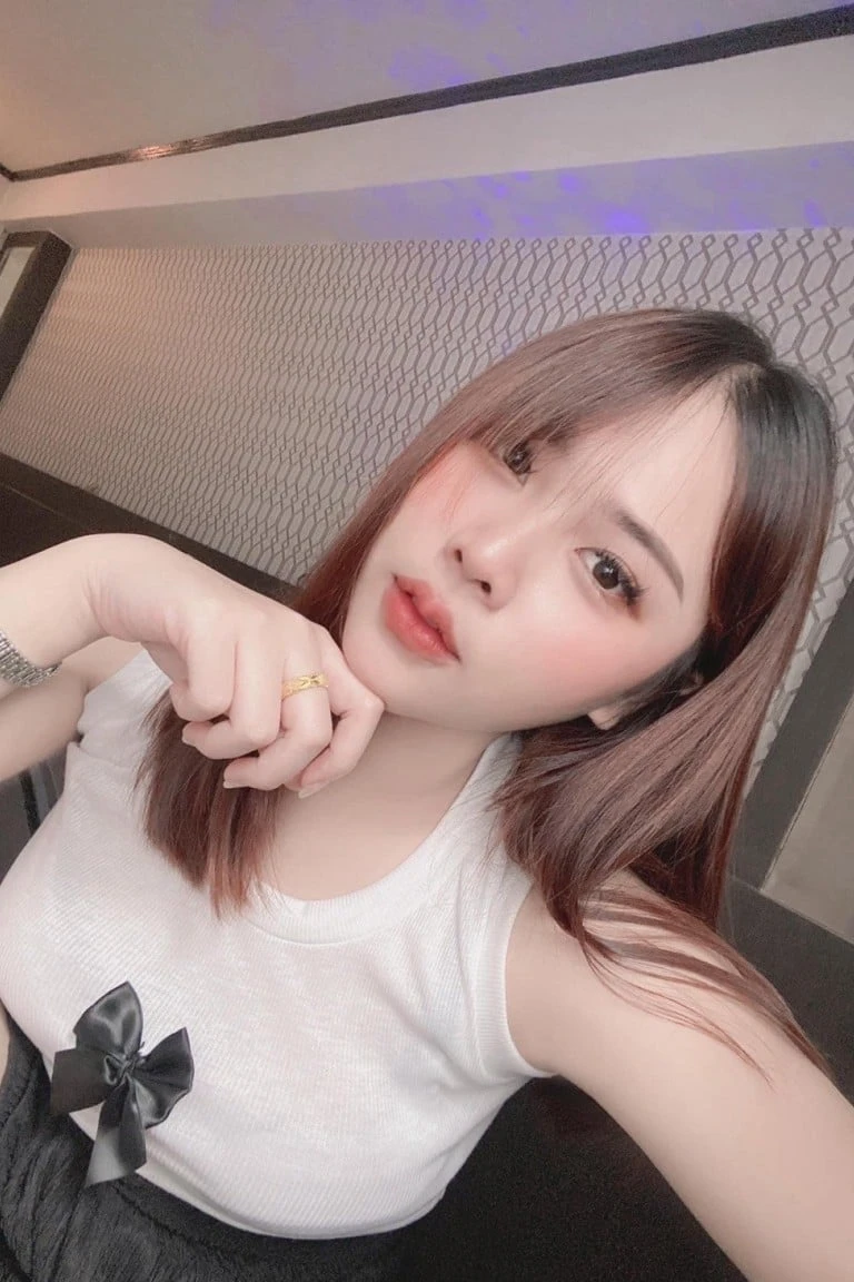 น้องขนมรับงานคู่สวิง