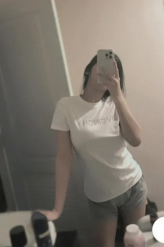 ไพลิน กินกล้วย