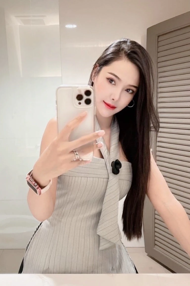 หวาย นางแบบ สวย ตรงปก