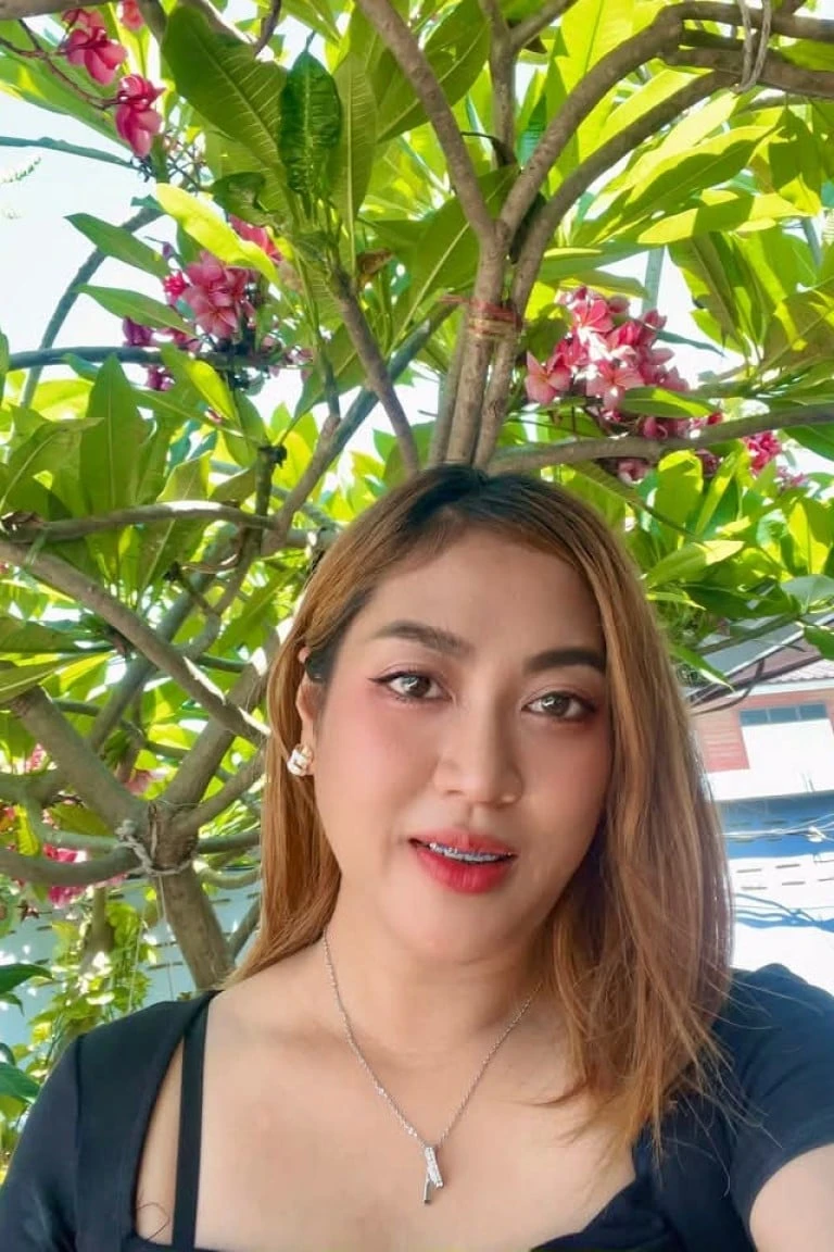 น้องอั้ม