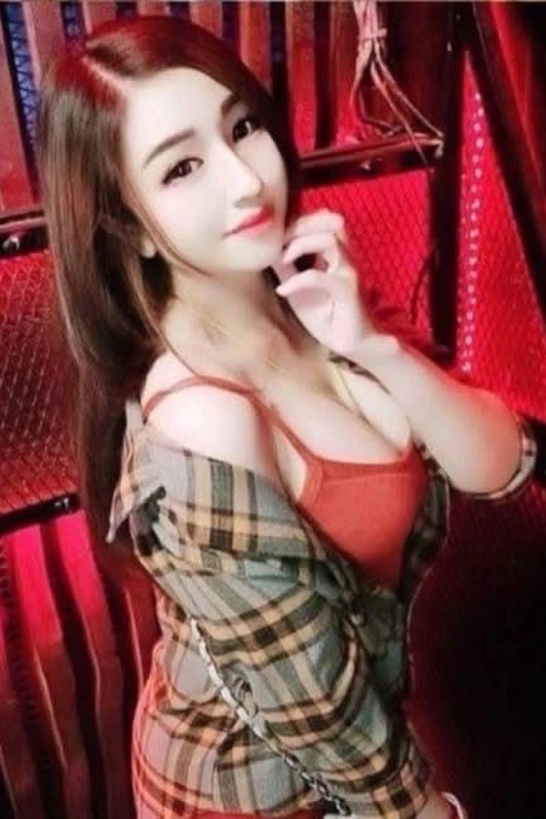 เอมมี่ 🦚