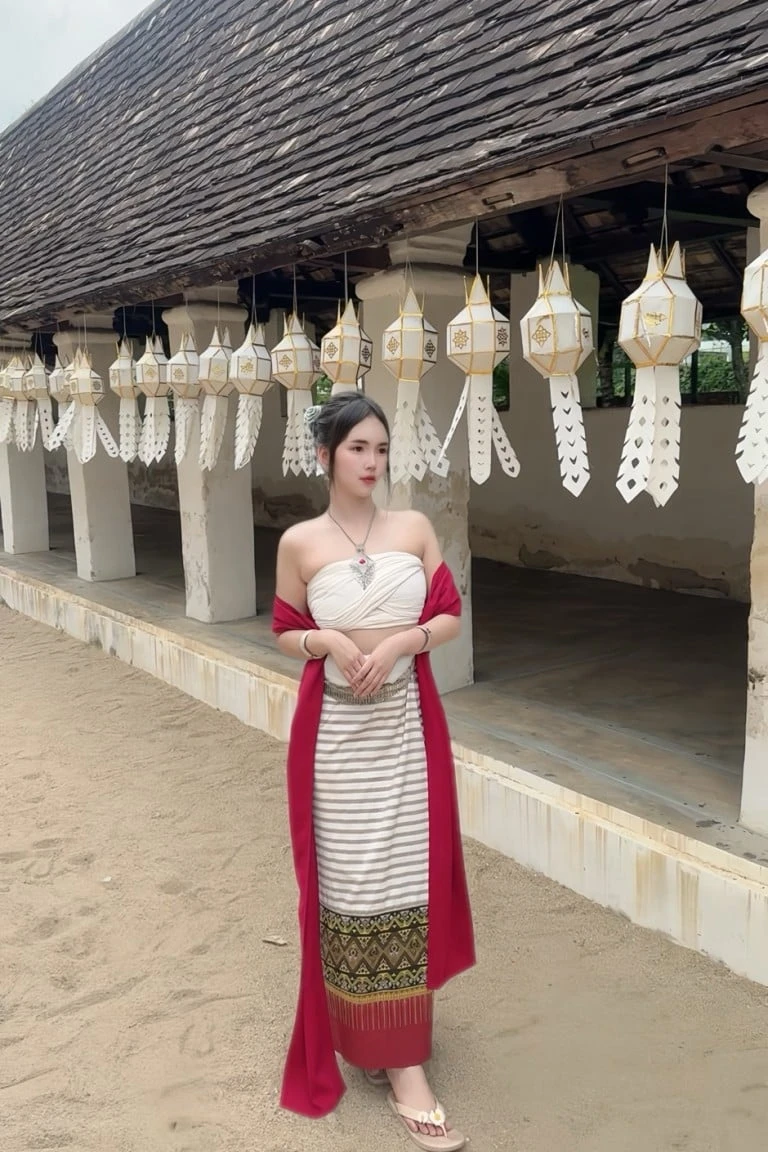 ❄️น้อง เอลซ่า นักศึกษา มอ.ดัง