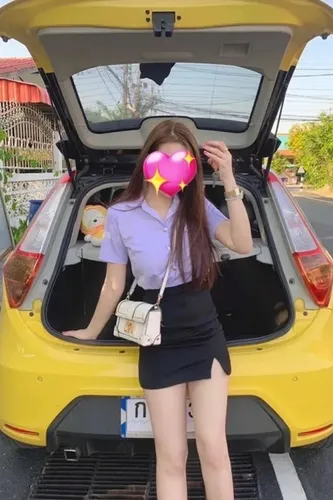 น้อง อมยิ้ม