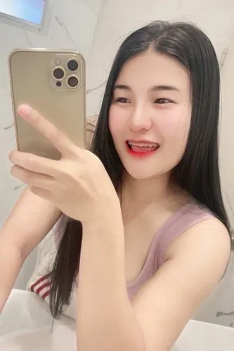 น้องน้ำตาล