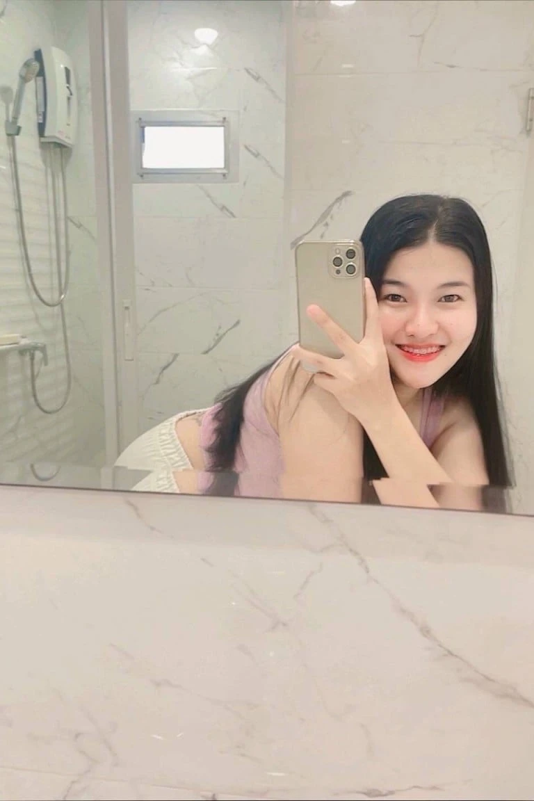 น้องน้ำตาล