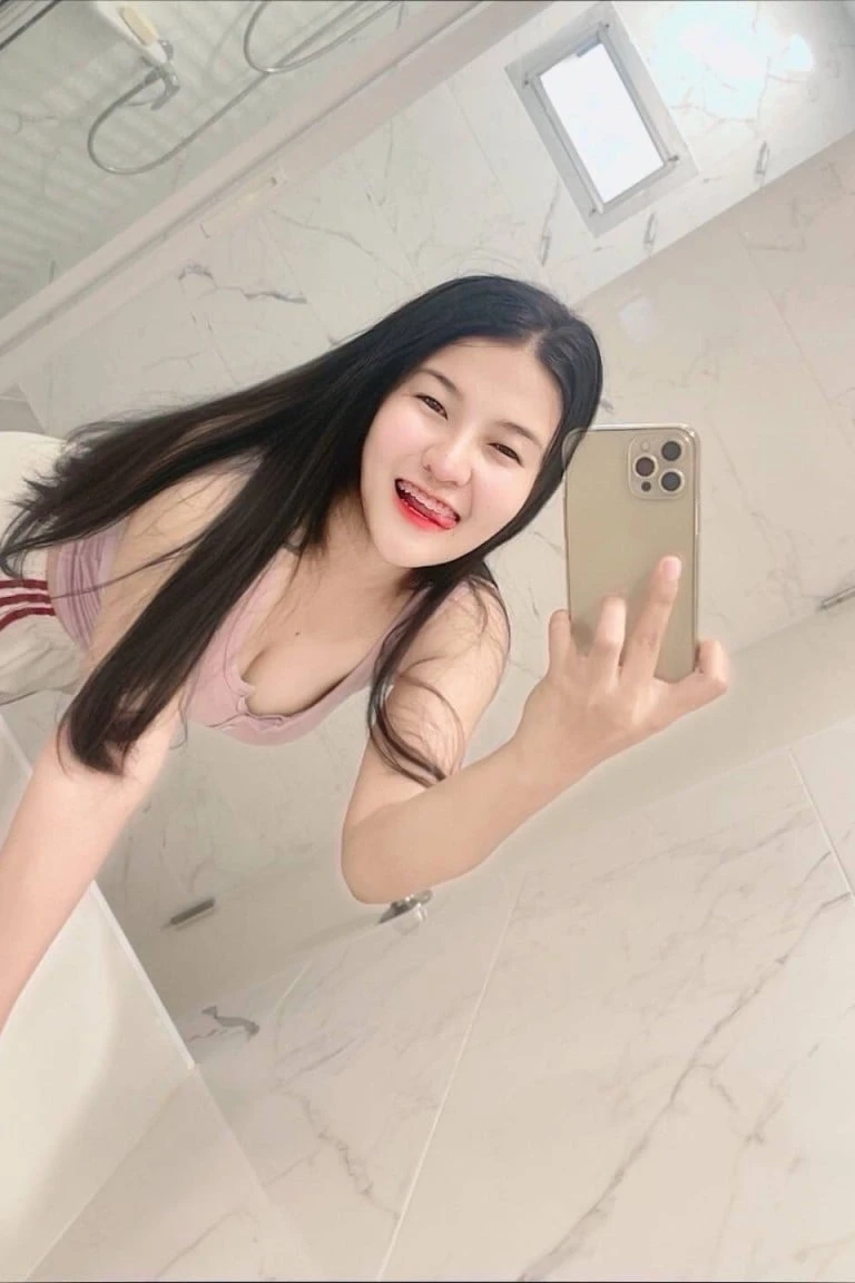 น้องน้ำตาล