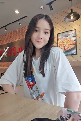 Chomขาวจั๊วะนมแท้