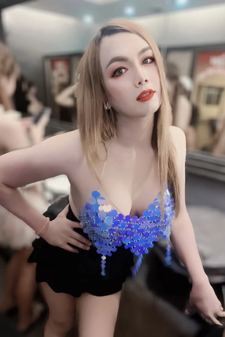 Nong Aum maxim (อั้ม)