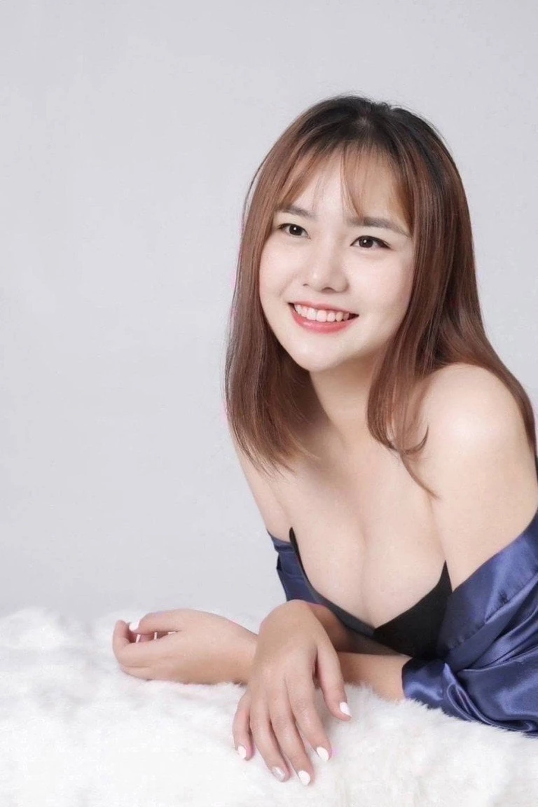 นินิว บ้านโป่ง