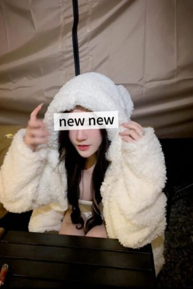 น้องพลอย