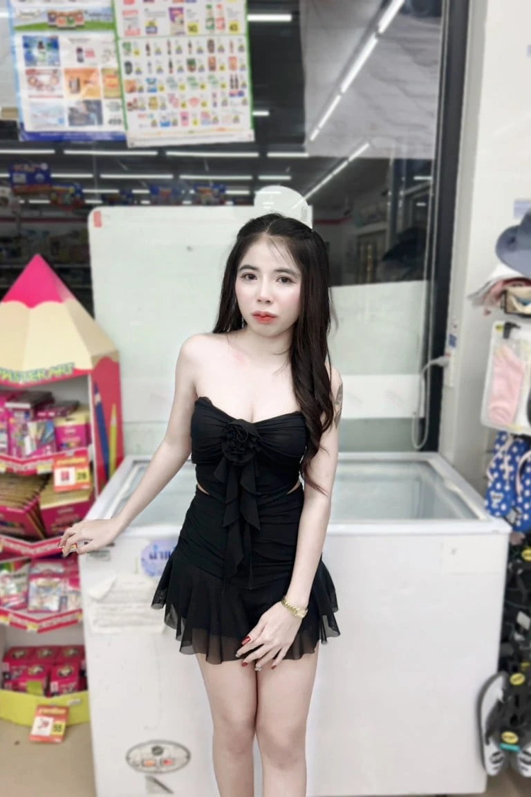 น้ำพลอย